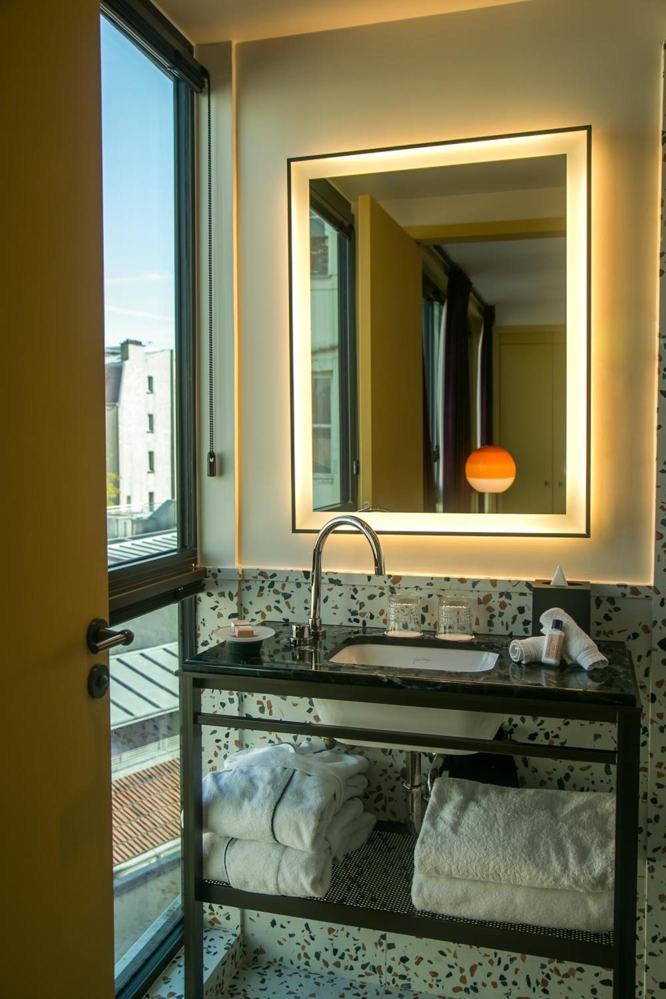 Hotel Le Ballu Parigi